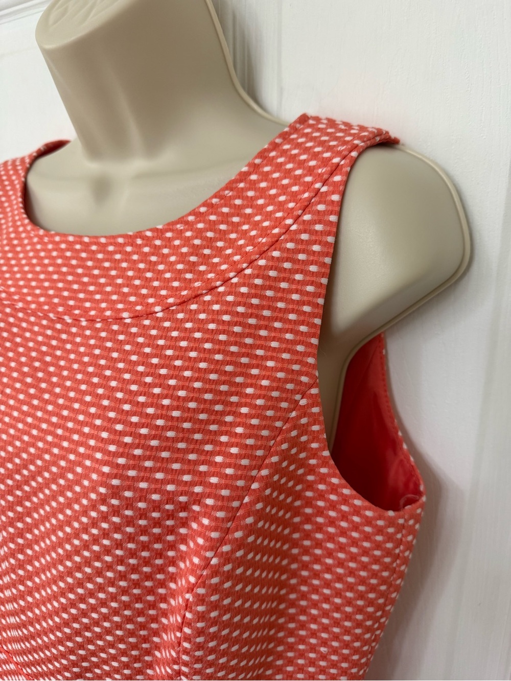 Tahari ASL Coral Textured Sheath Dress Sleeveless Career Work Size 8 - Picture 7 of 14